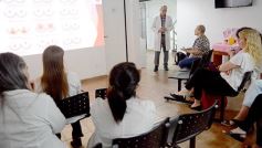 Foto de la galería: Octubre Rosa:  para prevenir y concientizar, el Instituto Gema invitó a hablar sobre el Cáncer de Mama