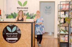 Sixto Fotografías. Sociedad. Varios - Otra vuelta en la ciudad, con la gente amiga que no falta