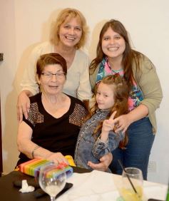 Foto de la galería: Noche de Sábado en el centro posadeño: punto de encuentro en el último finde del mes