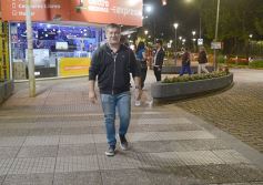 Foto de la galería: Noche de Sábado en el centro posadeño: punto de encuentro en el último finde del mes