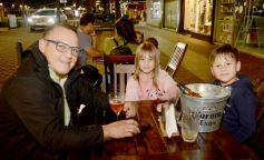 Foto de la galería: Noche de Sábado en el centro posadeño: punto de encuentro en el último finde del mes