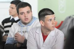 Foto de la galería: Lideres del presente: estudiantes misioneros debatieron sobre ESI, democracia y políticas educativas