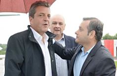 Sixto Fotografías. Sociedad. Campañas - Camino al balotaje: Massa compartió agenda con el arco político misionero