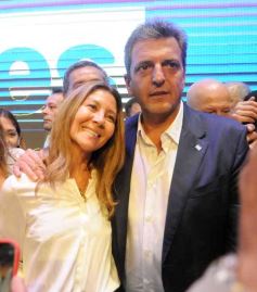 Foto de la galería: Camino al balotaje: Massa compartió agenda con el arco político misionero