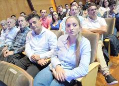 Foto de la galería: Camino al balotaje: Massa compartió agenda con el arco político misionero