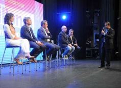 Foto de la galería: Camino al balotaje: Massa compartió agenda con el arco político misionero