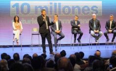 Foto de la galería: Camino al balotaje: Massa compartió agenda con el arco político misionero