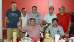 Foto de la galería: Entre recorridas y trabajo: el ritmo de la ciudad suma encuentro con los amigos