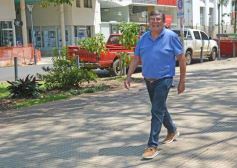 Foto de la galería: Entre recorridas y trabajo: el ritmo de la ciudad suma encuentro con los amigos