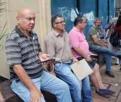 Foto de la galería: Entre recorridas y trabajo: el ritmo de la ciudad suma encuentro con los amigos