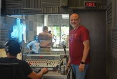 Foto de la galería: Entre recorridas y trabajo: el ritmo de la ciudad suma encuentro con los amigos