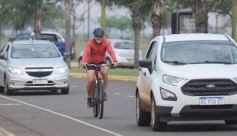 Foto de la galería: Con la previa del verano: costa, rio y deporte coparon el domingo en la ciudad