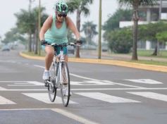 Foto de la galería: Con la previa del verano: costa, rio y deporte coparon el domingo en la ciudad