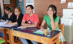 Foto de la galería: Balotaje 2023: con buen tiempo de por medio, el folclore electoral se vivió a pleno en la ciudad