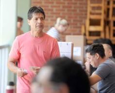 Foto de la galería: Balotaje 2023: con buen tiempo de por medio, el folclore electoral se vivió a pleno en la ciudad