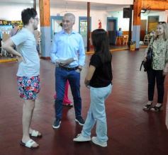 Foto de la galería: Balotaje 2023: con buen tiempo de por medio, el folclore electoral se vivió a pleno en la ciudad