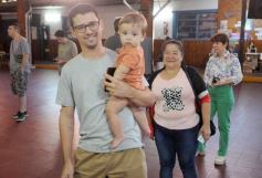 Foto de la galería: Balotaje 2023: con buen tiempo de por medio, el folclore electoral se vivió a pleno en la ciudad