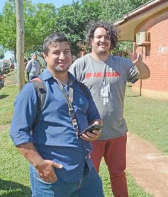 Foto de la galería: Balotaje 2023: con buen tiempo de por medio, el folclore electoral se vivió a pleno en la ciudad