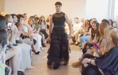Foto de la galería: Desfile Cierre: moda y diseño misionero dieron cita en lo alto de la ciudad capital