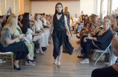 Foto de la galería: Desfile Cierre: moda y diseño misionero dieron cita en lo alto de la ciudad capital