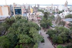 Foto de la galería: Desfile Cierre: moda y diseño misionero dieron cita en lo alto de la ciudad capital