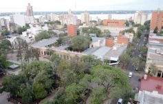 Foto de la galería: Desfile Cierre: moda y diseño misionero dieron cita en lo alto de la ciudad capital