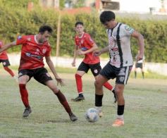 Foto de la galería: Regional Amateur: el Decano ganó y alcanzó la punta en su zona