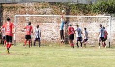 Foto de la galería: Regional Amateur: el Decano ganó y alcanzó la punta en su zona