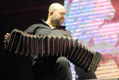 Foto de la galería: 54° Festival del Litoral: con el Chango Spasiuk y otros consagrados, la fiesta popular abrió la 1ra noche