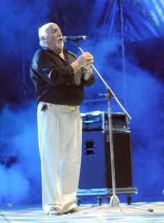 Foto de la galería: 54° Festival del Litoral: con el Chango Spasiuk y otros consagrados, la fiesta popular abrió la 1ra noche