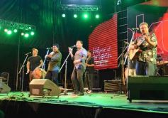 Foto de la galería: 54° Festival del Litoral: con el Chango Spasiuk y otros consagrados, la fiesta popular abrió la 1ra noche
