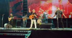 Foto de la galería: 54° Festival del Litoral: con el Chango Spasiuk y otros consagrados, la fiesta popular abrió la 1ra noche