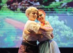 Foto de la galería: 54° Festival del Litoral: con el Chango Spasiuk y otros consagrados, la fiesta popular abrió la 1ra noche
