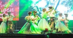 Foto de la galería: 54° Festival del Litoral: con el Chango Spasiuk y otros consagrados, la fiesta popular abrió la 1ra noche