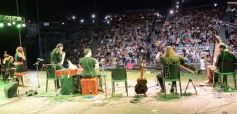 Foto de la galería: 54° Festival del Litoral: con el Chango Spasiuk y otros consagrados, la fiesta popular abrió la 1ra noche