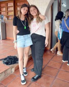 Foto de la galería: Entrega de silbatos: la Madre ya tiene a sus nuevas Directoras para la próxima Estudiantina