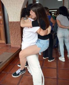 Foto de la galería: Entrega de silbatos: la Madre ya tiene a sus nuevas Directoras para la próxima Estudiantina