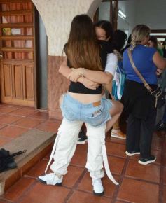 Foto de la galería: Entrega de silbatos: la Madre ya tiene a sus nuevas Directoras para la próxima Estudiantina