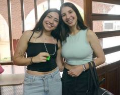 Foto de la galería: Entrega de silbatos: la Madre ya tiene a sus nuevas Directoras para la próxima Estudiantina