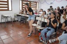 Foto de la galería: Entrega de silbatos: la Madre ya tiene a sus nuevas Directoras para la próxima Estudiantina