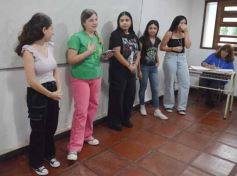 Foto de la galería: Entrega de silbatos: la Madre ya tiene a sus nuevas Directoras para la próxima Estudiantina