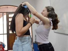 Foto de la galería: Entrega de silbatos: la Madre ya tiene a sus nuevas Directoras para la próxima Estudiantina