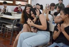 Foto de la galería: Entrega de silbatos: la Madre ya tiene a sus nuevas Directoras para la próxima Estudiantina