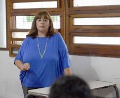 Foto de la galería: Entrega de silbatos: la Madre ya tiene a sus nuevas Directoras para la próxima Estudiantina