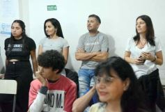 Foto de la galería: Entrega de silbatos: la Madre ya tiene a sus nuevas Directoras para la próxima Estudiantina