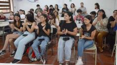 Foto de la galería: Entrega de silbatos: la Madre ya tiene a sus nuevas Directoras para la próxima Estudiantina