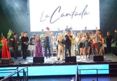 Foto de la galería: Festival del Litoral: postales que dejó la 2da noche con una grilla de lujo en el escenario