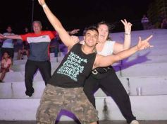 Foto de la galería: Festival del Litoral: postales que dejó la 2da noche con una grilla de lujo en el escenario