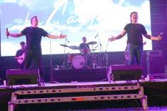 Foto de la galería: Festival del Litoral: postales que dejó la 2da noche con una grilla de lujo en el escenario