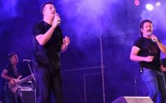 Foto de la galería: Festival del Litoral: postales que dejó la 2da noche con una grilla de lujo en el escenario